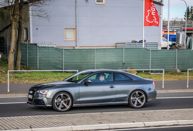 Audi RS5 B8 2012