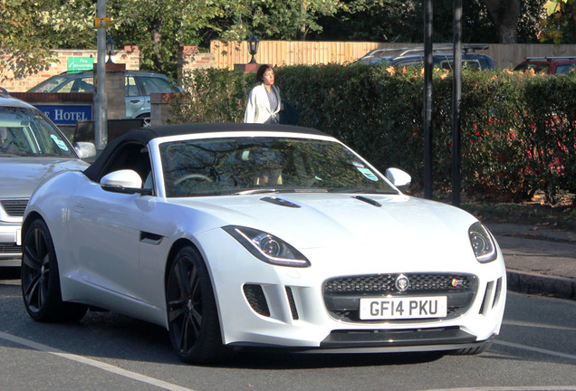 Jaguar F-TYPE S Convertible