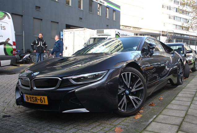 BMW i8