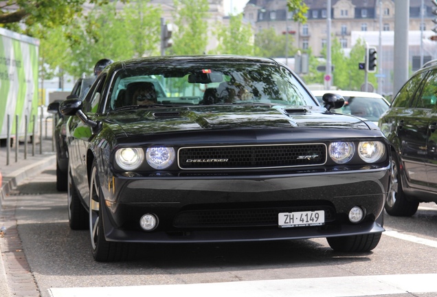 Dodge Challenger SRT-8 392