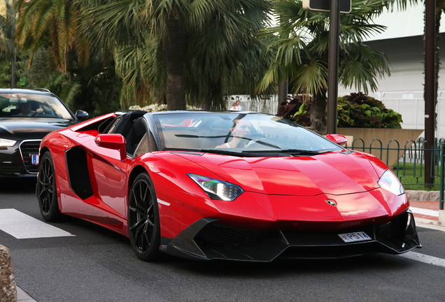 Lamborghini Aventador LP700-4 Roadster MVM Automotive Design