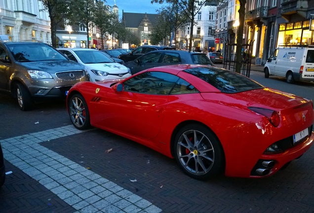 Ferrari California