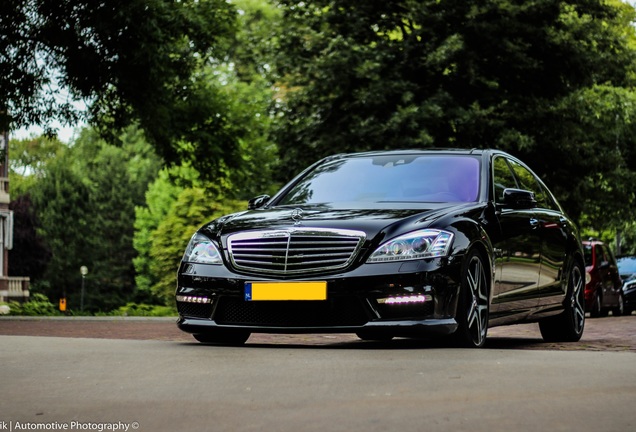 Mercedes-Benz S 63 AMG W221 2011