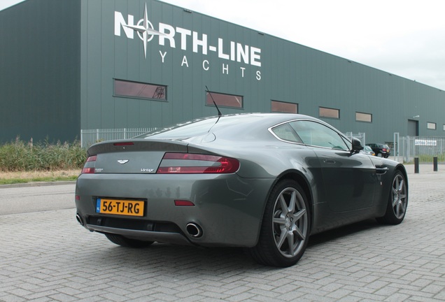 Aston Martin V8 Vantage