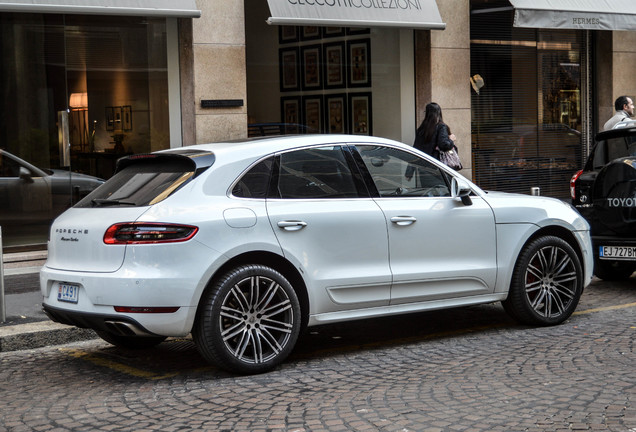 Porsche 95B Macan Turbo