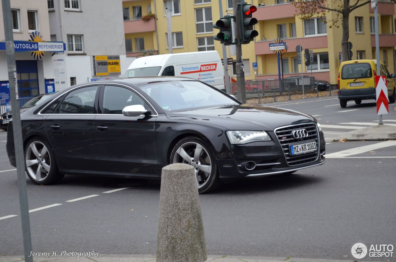 Audi S8 D4