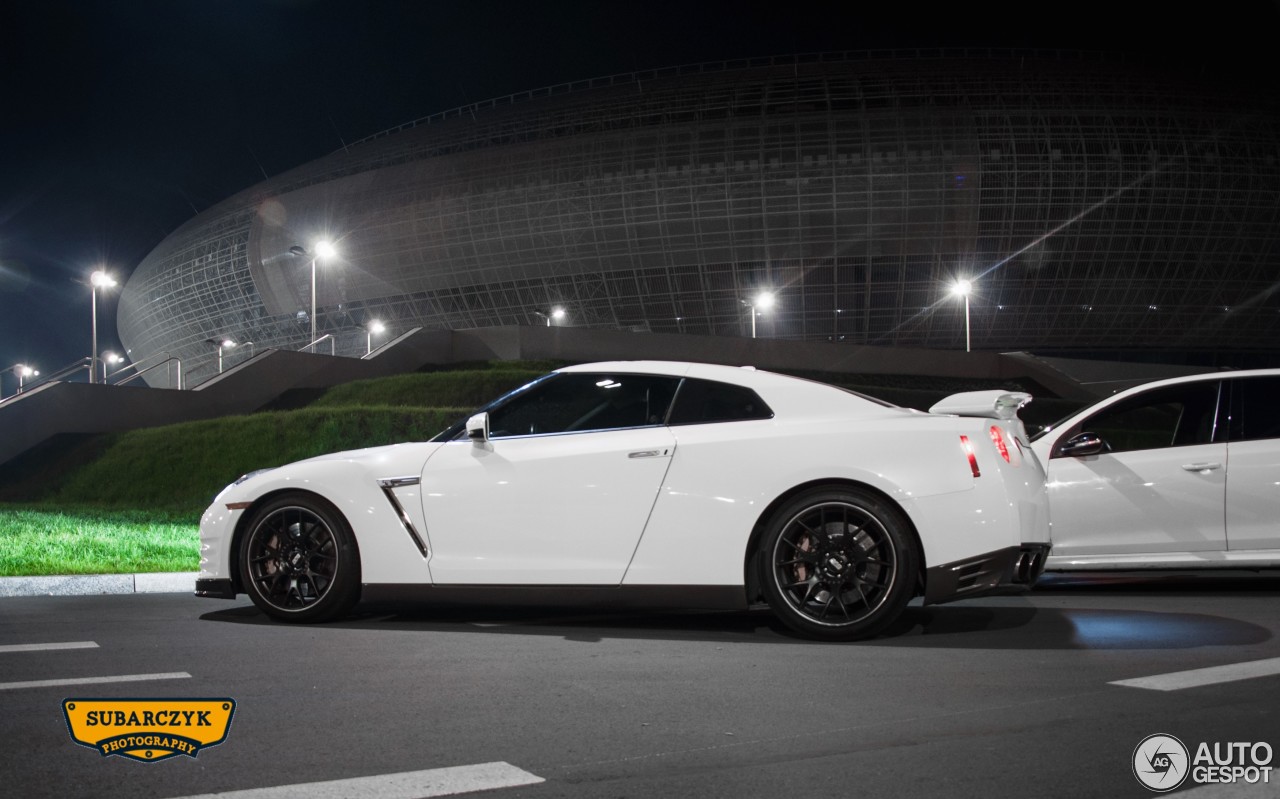 Nissan GT-R 2012