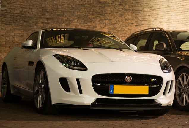 Jaguar F-TYPE R Coupé