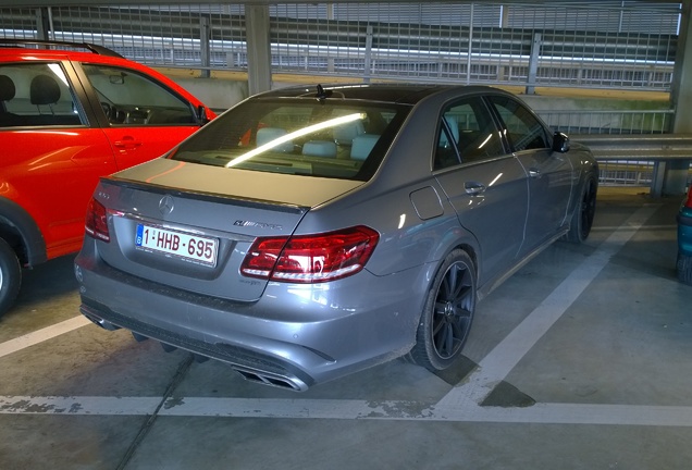 Mercedes-Benz E 63 AMG S W212