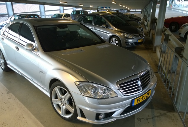 Mercedes-Benz S 63 AMG W221