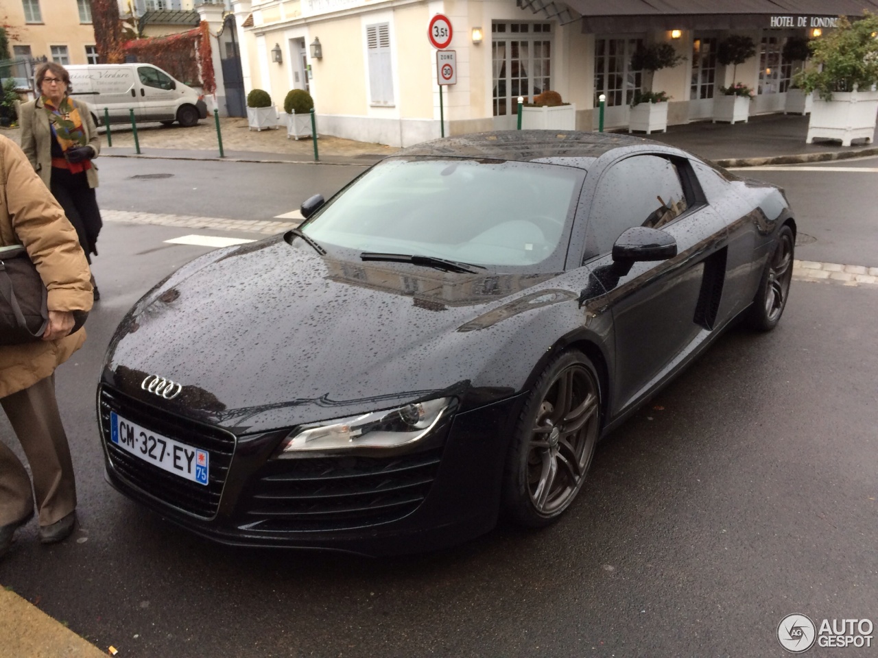 Audi R8