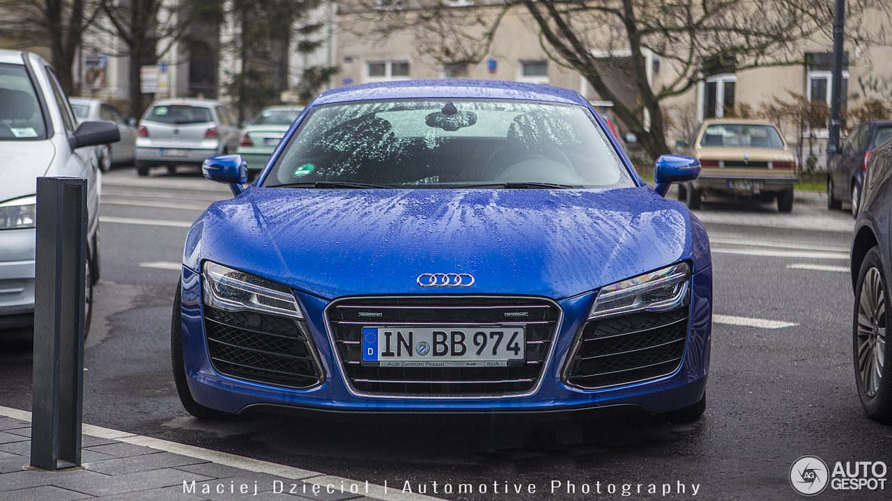 Audi R8 V10 2013