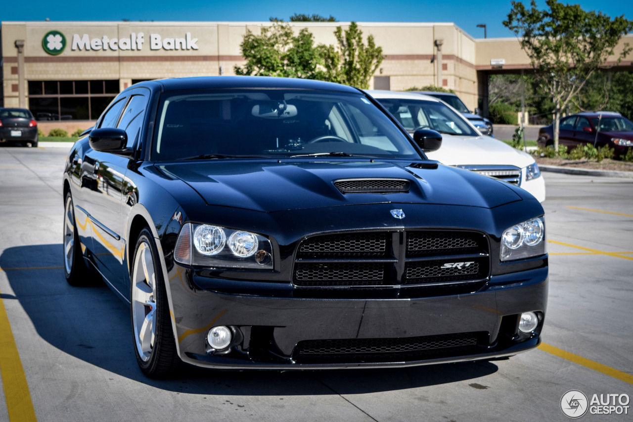 Dodge Charger SRT-8