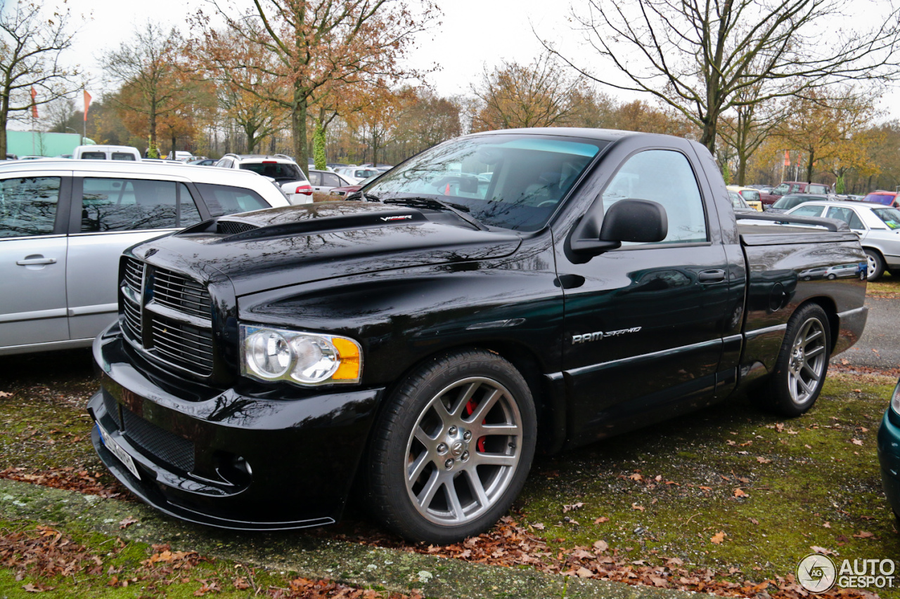 Dodge RAM SRT-10