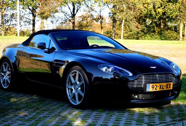 Aston Martin V8 Vantage Roadster