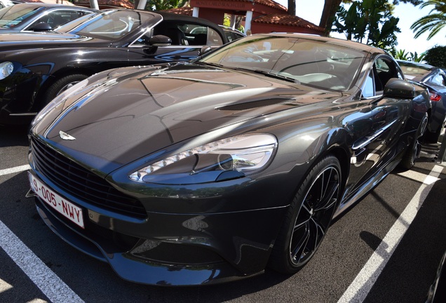 Aston Martin Vanquish 2013