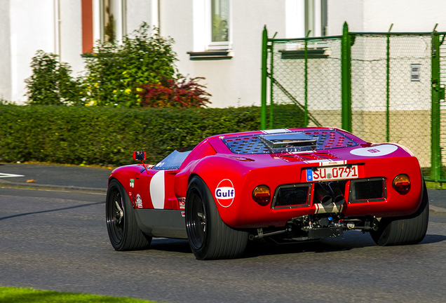 Ford GT 40 X-1