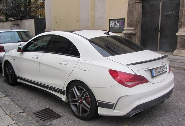 Mercedes-Benz CLA 45 AMG Edition 1 C117