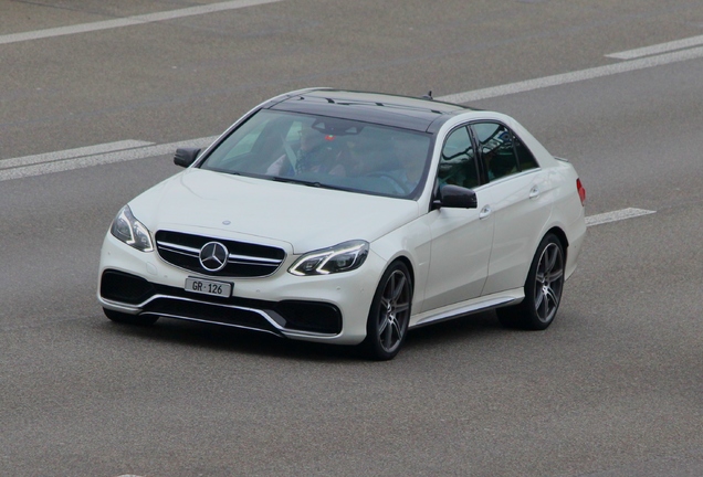 Mercedes-Benz E 63 AMG S W212