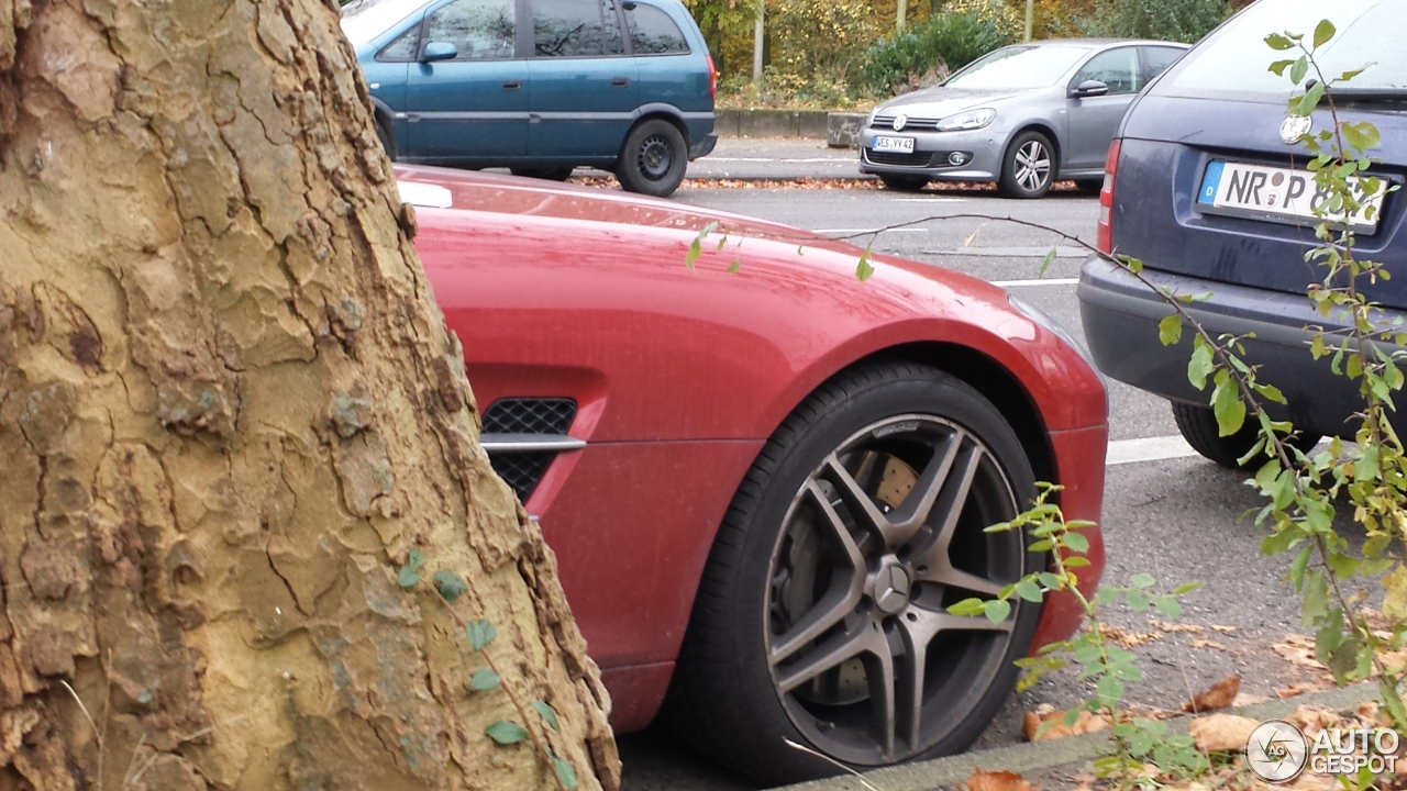 Mercedes-Benz SLS AMG