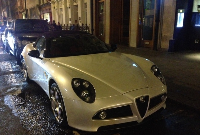 Alfa Romeo 8C Spider