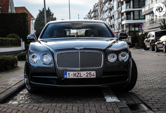 Bentley Flying Spur V8