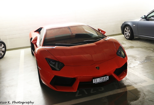 Lamborghini Aventador LP700-4