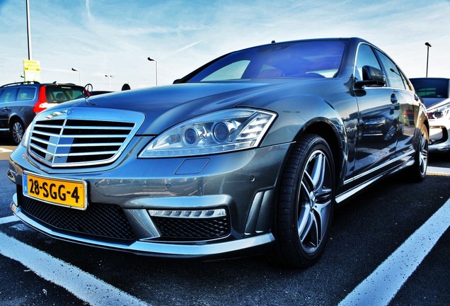 Mercedes-Benz S 63 AMG W221 2011