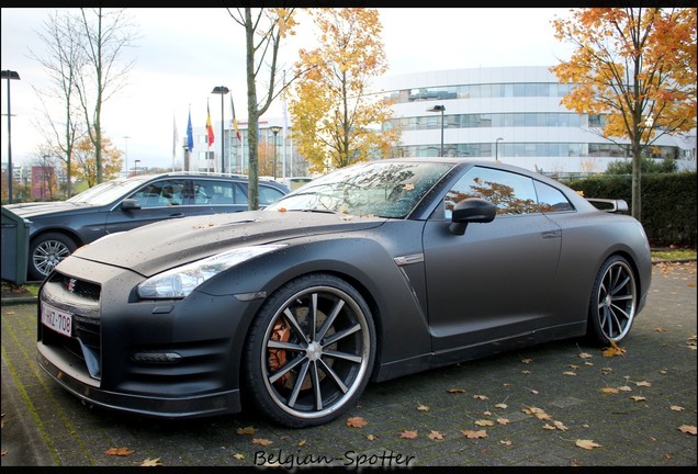 Nissan GT-R 2013