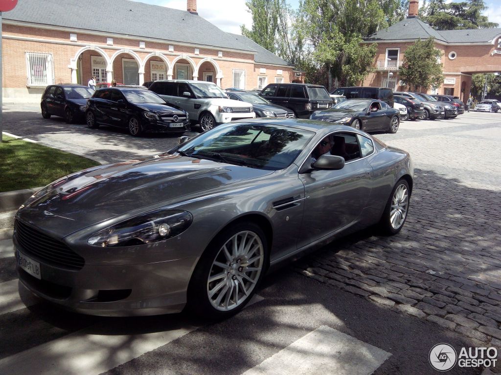 Aston Martin DB9