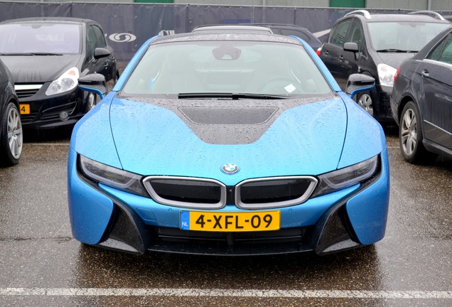 BMW i8