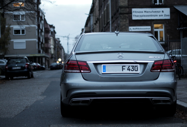 Mercedes-Benz E 63 AMG S W212