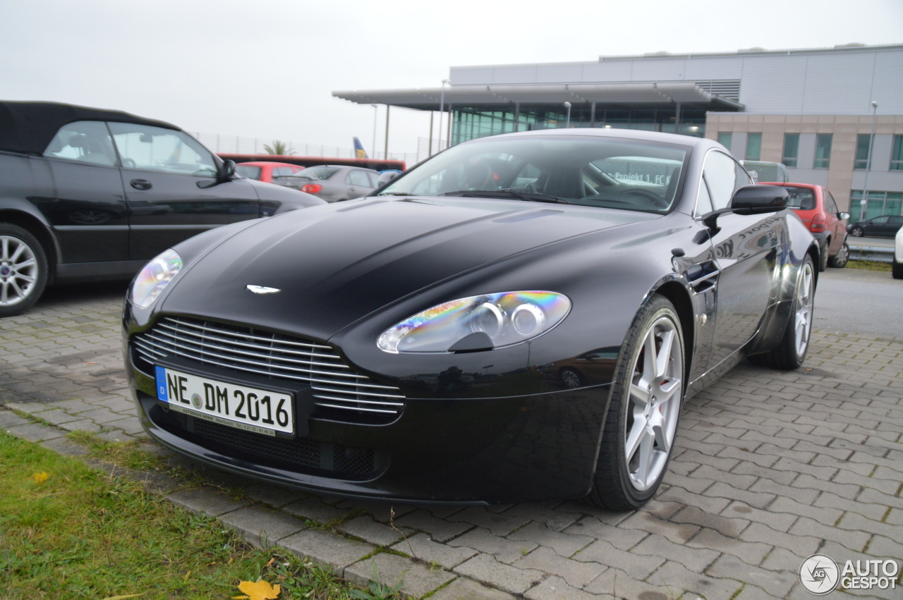 Aston Martin V8 Vantage