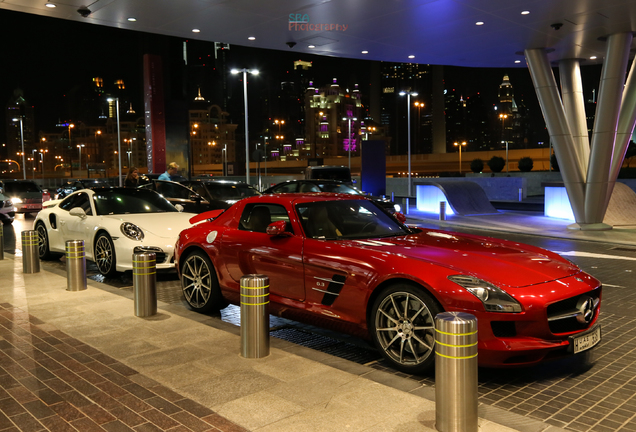 Mercedes-Benz SLS AMG