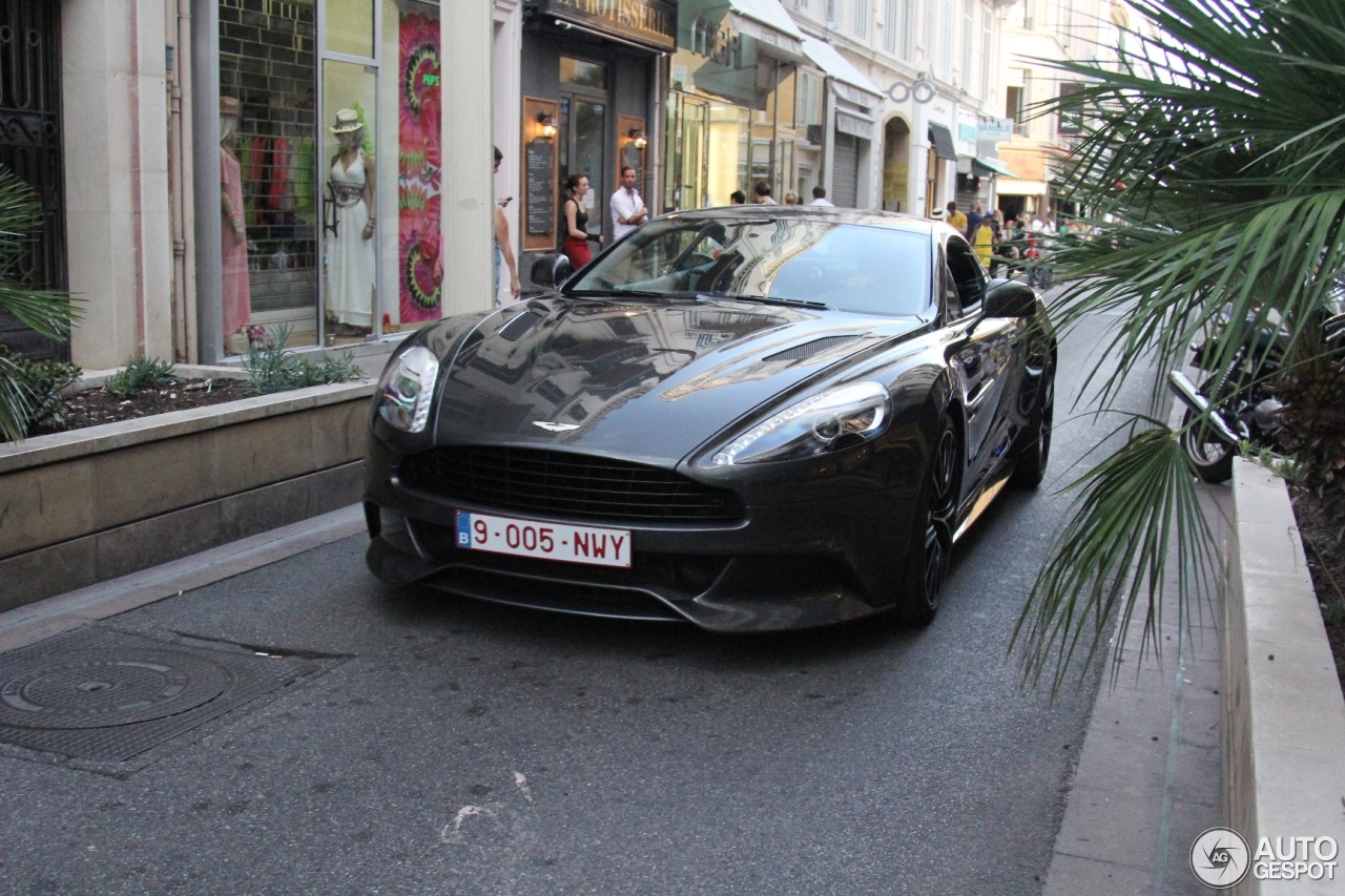 Aston Martin Vanquish 2013