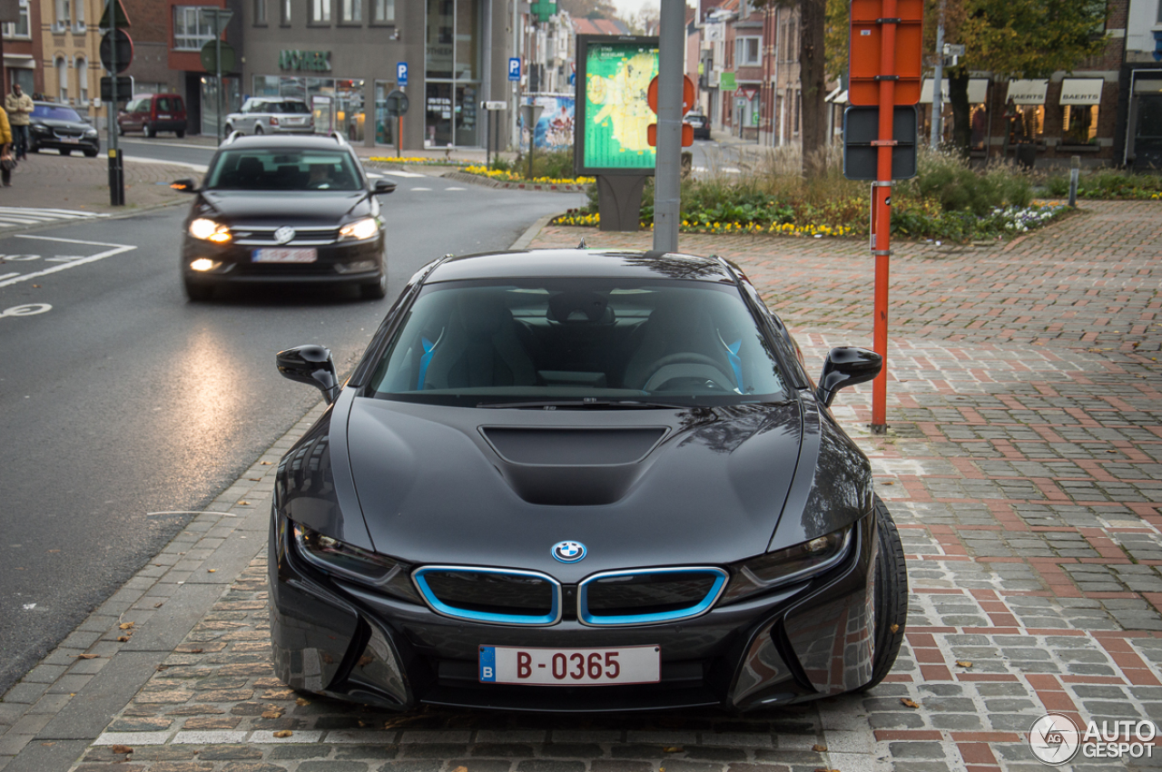 BMW i8