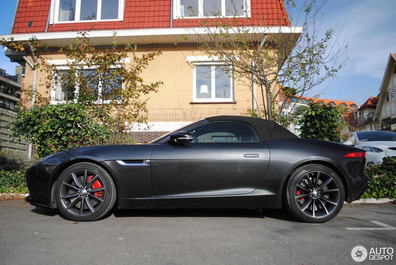 Jaguar F-TYPE S Convertible