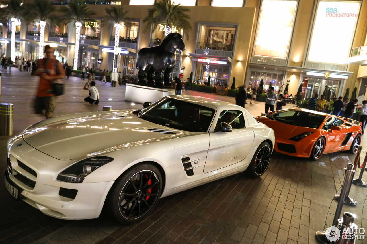 Mercedes-Benz SLS AMG