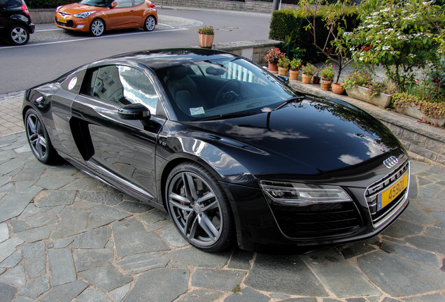 Audi R8 V10 2013