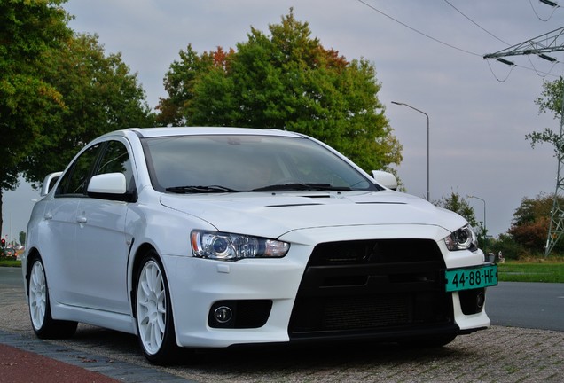 Mitsubishi Lancer Evolution X