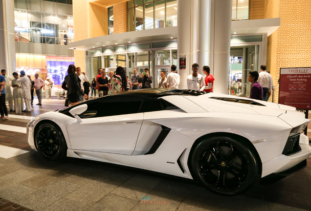 Lamborghini Aventador LP700-4 Roadster