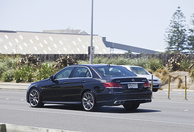 Mercedes-Benz E 63 AMG S W212