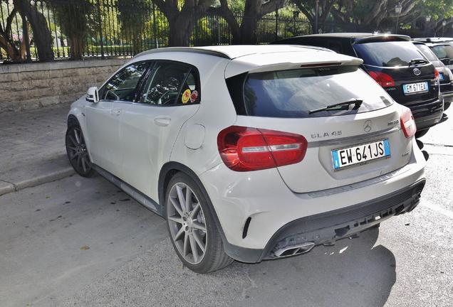 Mercedes-Benz GLA 45 AMG X156