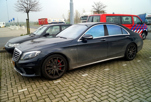 Mercedes-Benz S 63 AMG V222