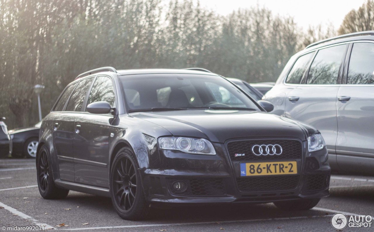 Audi RS4 Avant B7