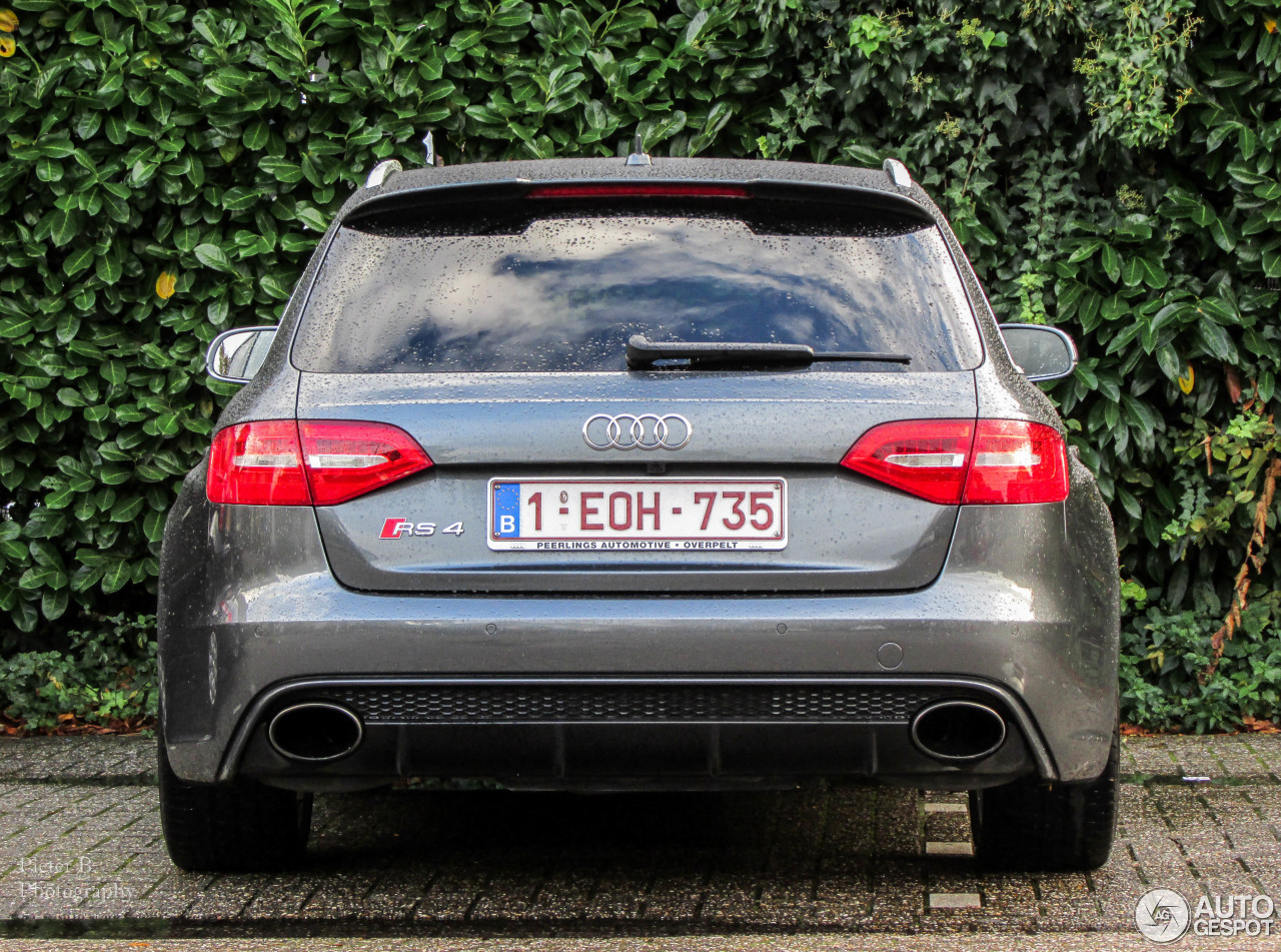 Audi RS4 Avant B8