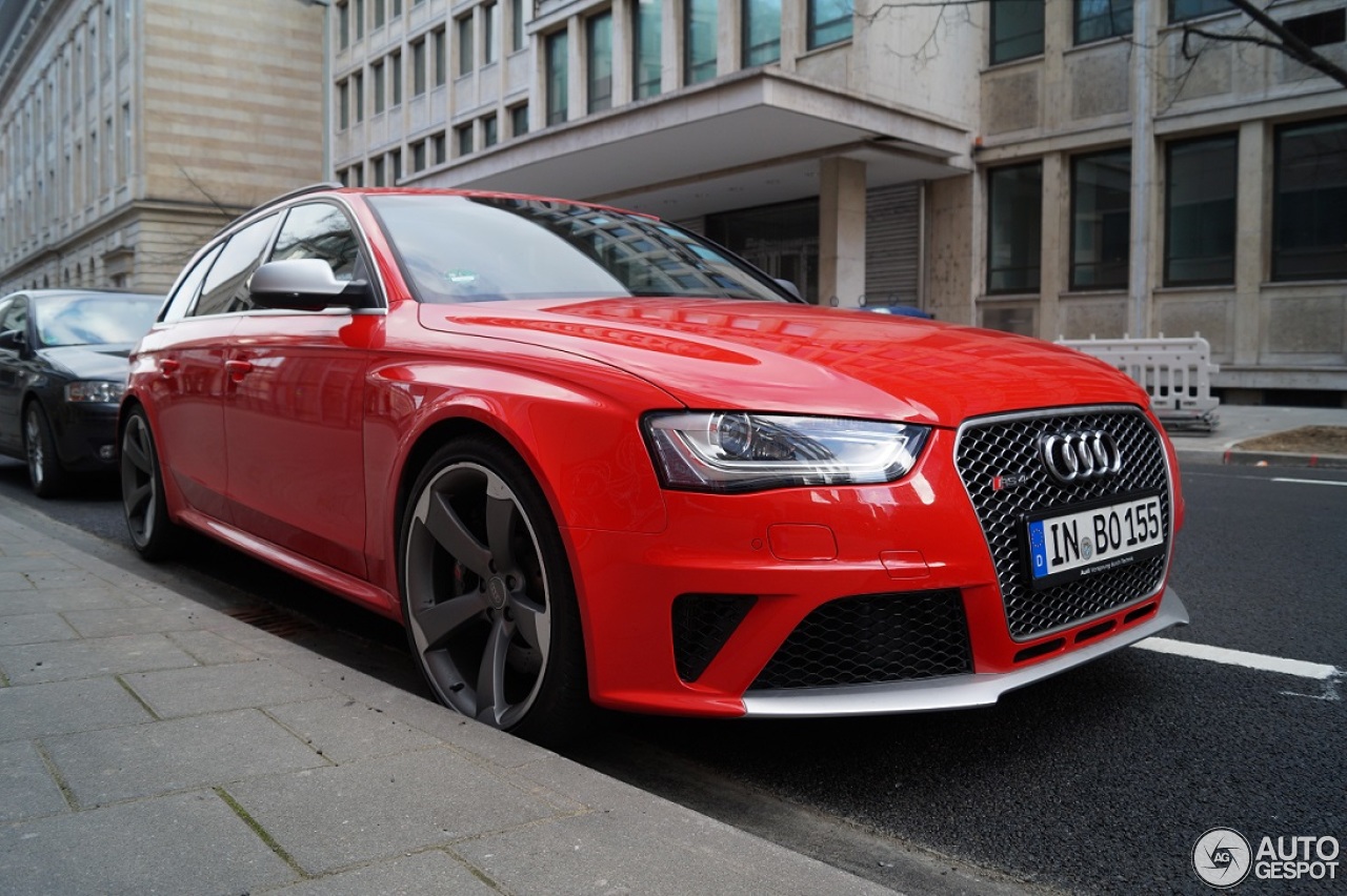 Audi RS4 Avant B8