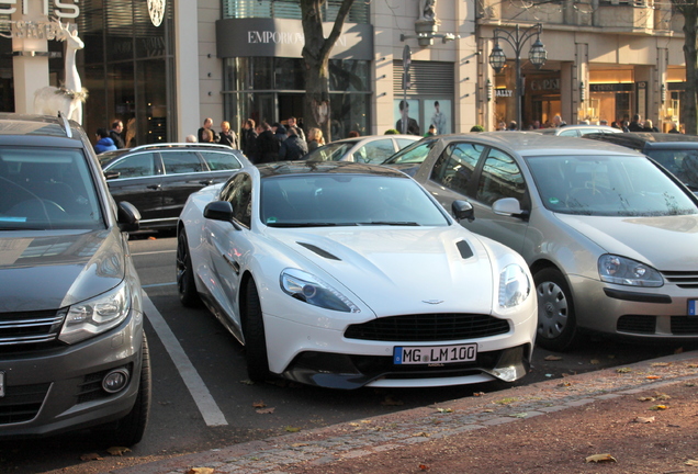 Aston Martin Vanquish 2013