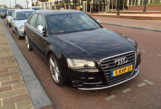 Audi S8 D4