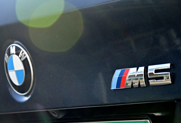 BMW M5 F10 2011